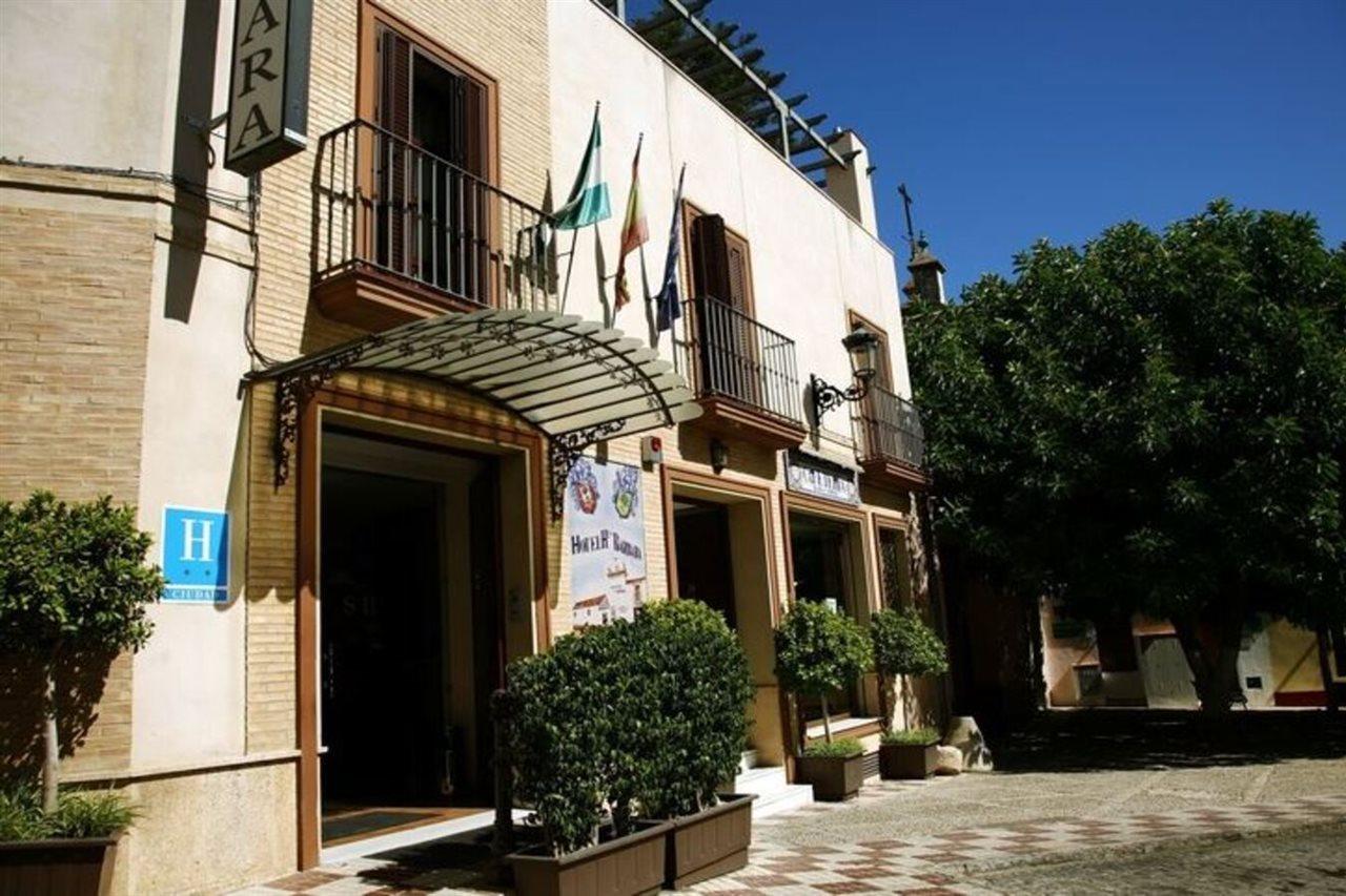 Ele Santabarbara Hotel Castilleja de la Cuesta Bagian luar foto
