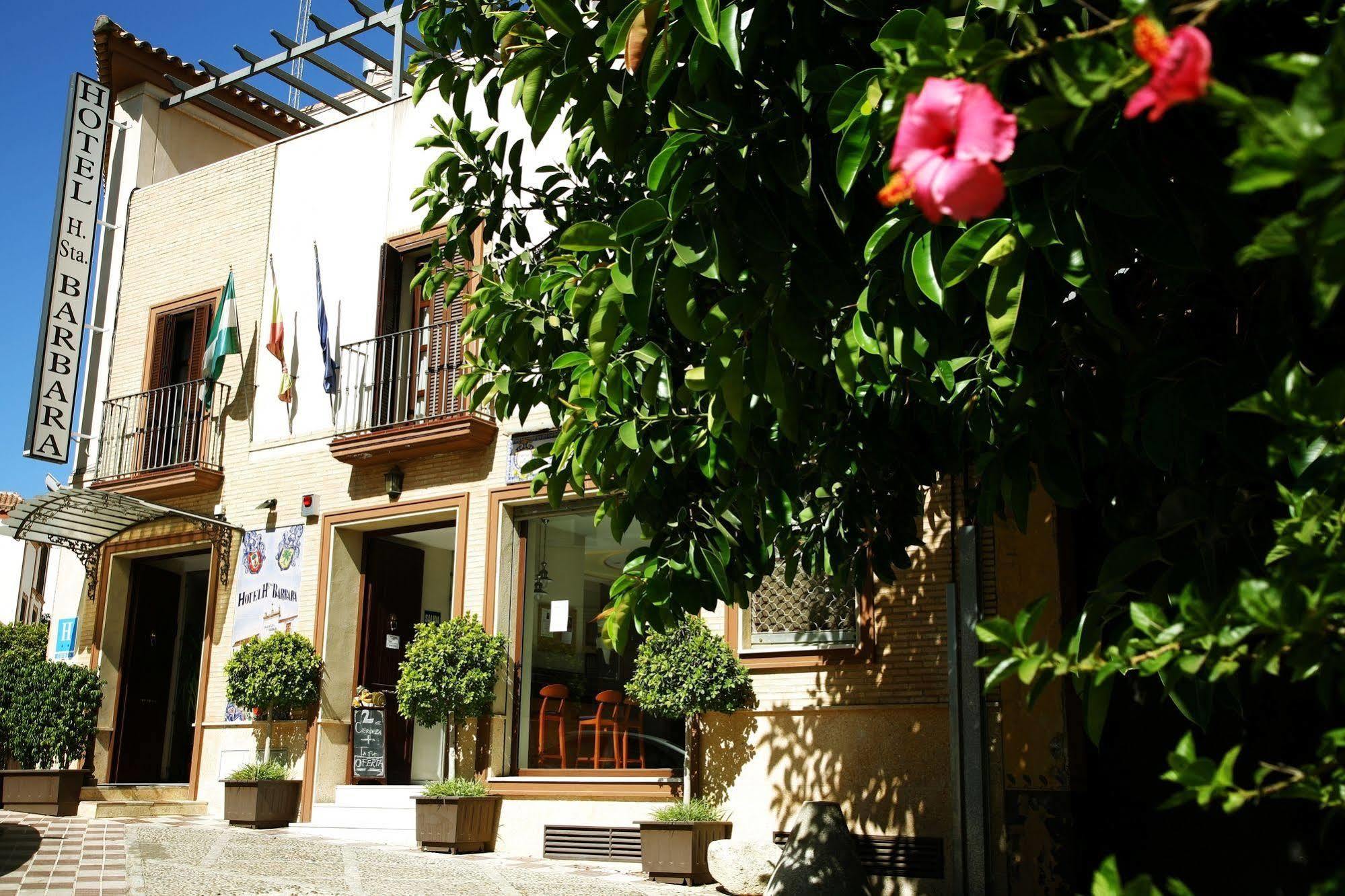 Ele Santabarbara Hotel Castilleja de la Cuesta Bagian luar foto